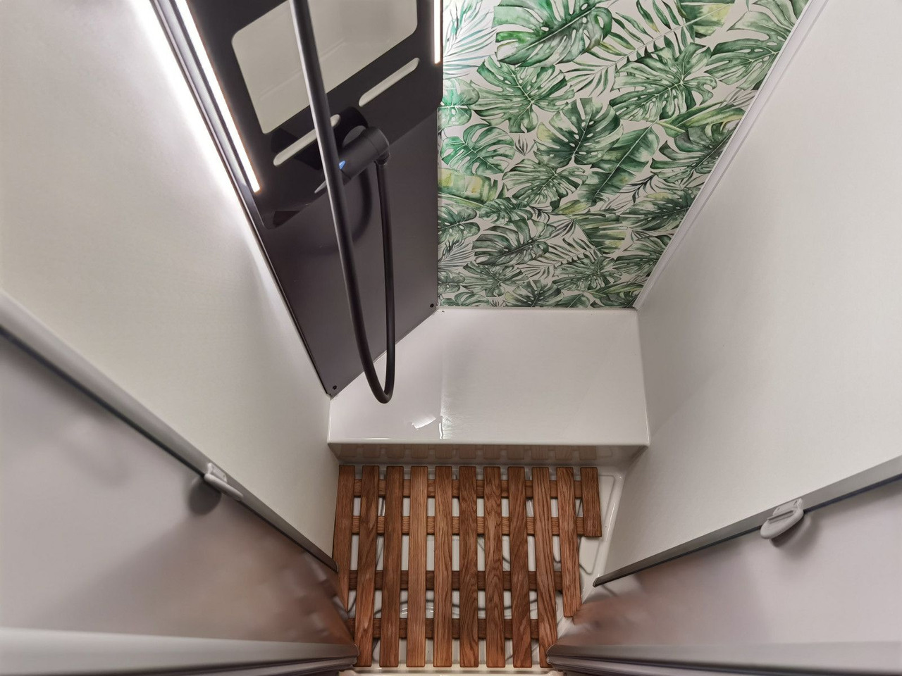 Ημιενιαίο αυτοκινούμενο Eura Mobil PROFILA T 726 EF /-2025-/ MONDIAL PLUS & S-PAKET: φωτογραφία 24 Ημιενιαίο αυτοκινούμενο Eura Mobil PROFILA T 726 EF /-2025-/ MONDIAL PLUS & S-PAKET: φωτογραφία 24