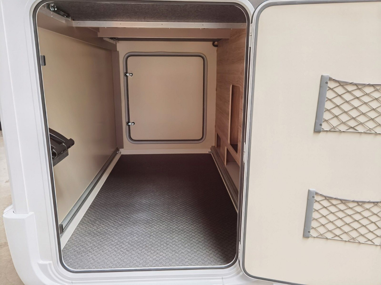 Ημιενιαίο αυτοκινούμενο Eura Mobil PROFILA T 726 EF FREESTYLE -SONDERMODELL 2026: φωτογραφία 13