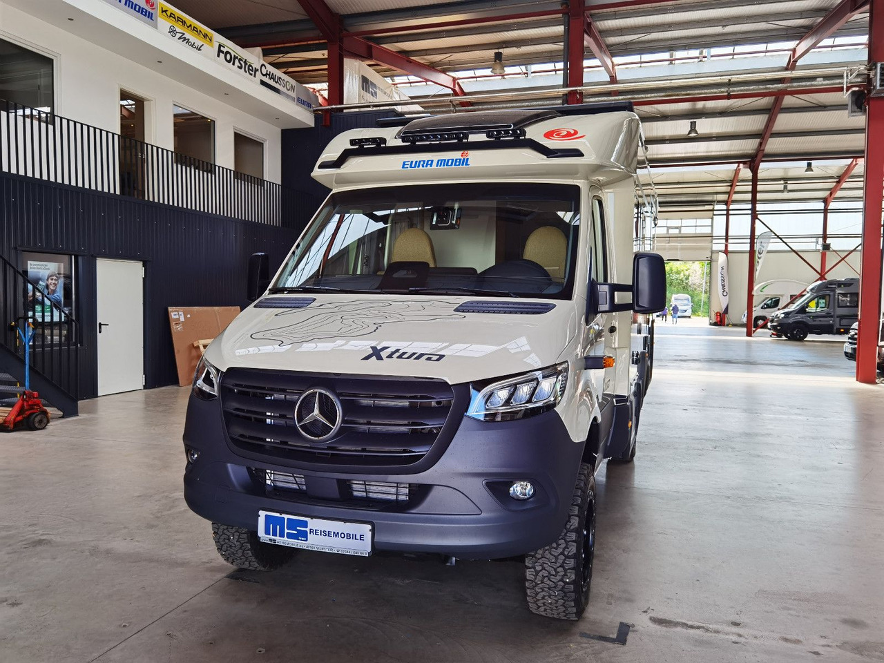 Ημιενιαίο αυτοκινούμενο Eura Mobil XTURA 686 EF / - 2025 - / 4x4 - FERNREISEMOBIL: φωτογραφία 10