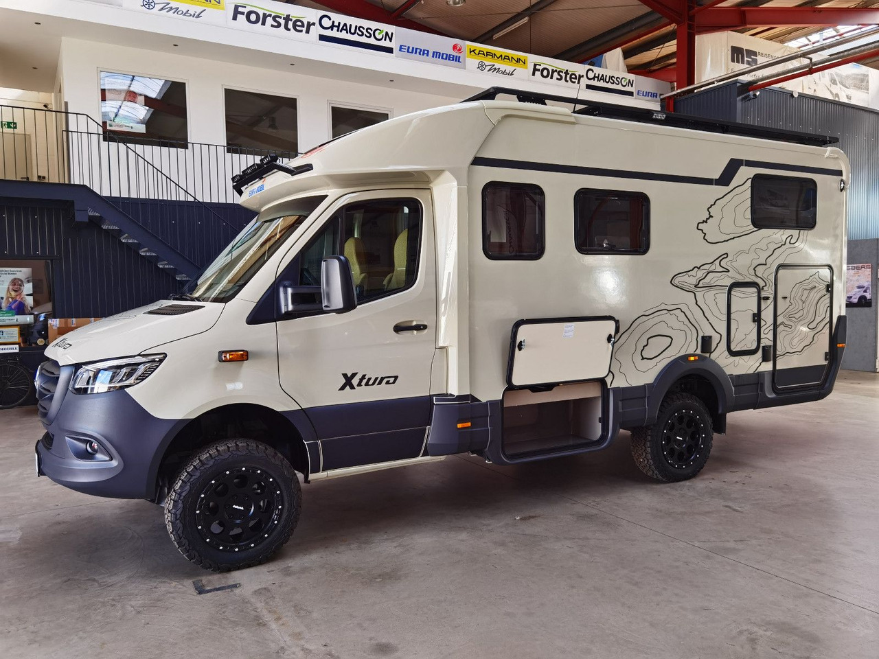 Ημιενιαίο αυτοκινούμενο Eura Mobil XTURA 686 EF / - 2025 - / 4x4 - FERNREISEMOBIL: φωτογραφία 17