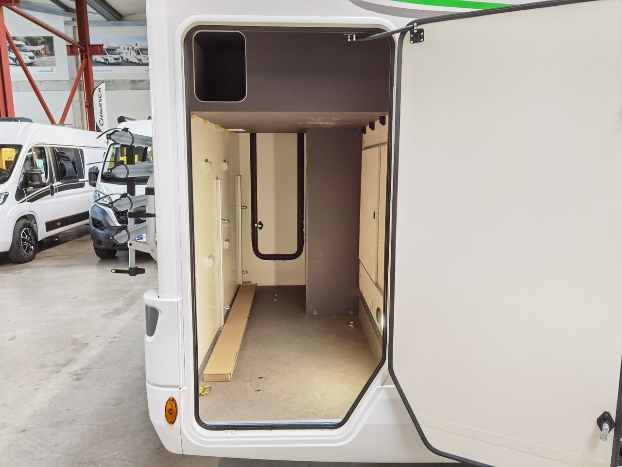 Ημιενιαίο αυτοκινούμενο Forster T 699 LF /-MODELL 2025- / XXL- HUBBETT & RAUMBAD: φωτογραφία 11