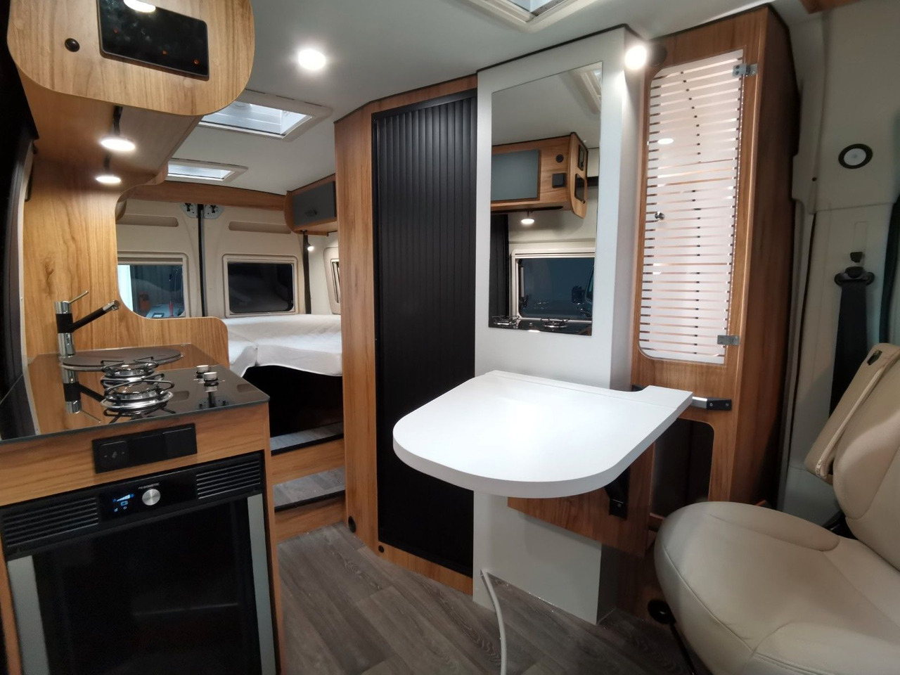 Αυτοκινούμενο βαν Karmann DEXTER 600 / -2026- /8G.AUTOMATIK / EINZELBETTEN: φωτογραφία 14 Αυτοκινούμενο βαν Karmann DEXTER 600 / -2026- /8G.AUTOMATIK / EINZELBETTEN: φωτογραφία 14