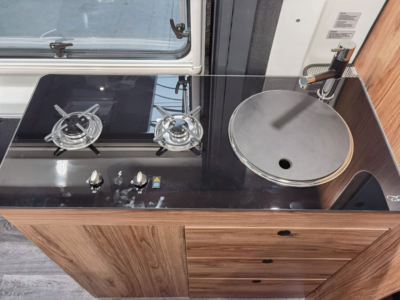 Αυτοκινούμενο βαν Karmann DEXTER 600 / -2026- /8G.AUTOMATIK / EINZELBETTEN: φωτογραφία 17 Αυτοκινούμενο βαν Karmann DEXTER 600 / -2026- /8G.AUTOMATIK / EINZELBETTEN: φωτογραφία 17