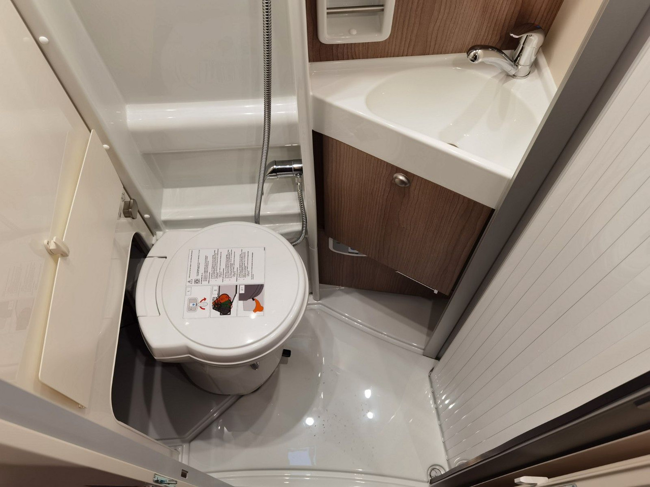 Αυτοκινούμενο βαν Malibu VAN COMFORT GT - 640 LE / NAVIGATION & KEYLESS: φωτογραφία 20