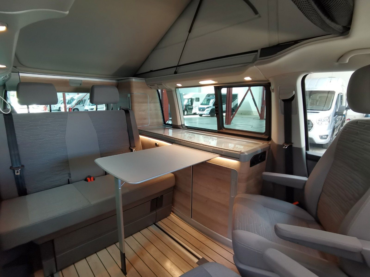 Επιβατικό βαν Volkswagen T6.1 CALIFORNIA OCEAN EDITION / DSG / NAVI / ACC: φωτογραφία 19