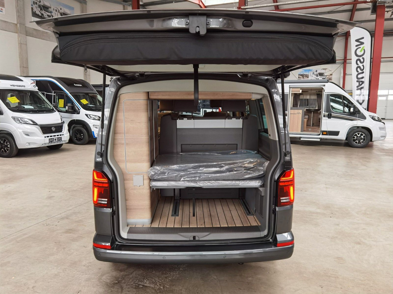 Επιβατικό βαν Volkswagen T6.1 CALIFORNIA OCEAN EDITION / DSG / NAVI / ACC: φωτογραφία 13