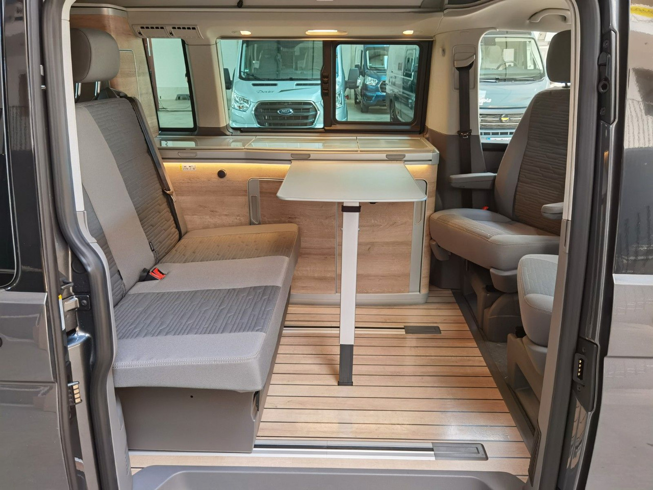 Επιβατικό βαν Volkswagen T6.1 CALIFORNIA OCEAN EDITION / DSG / NAVI / ACC: φωτογραφία 18