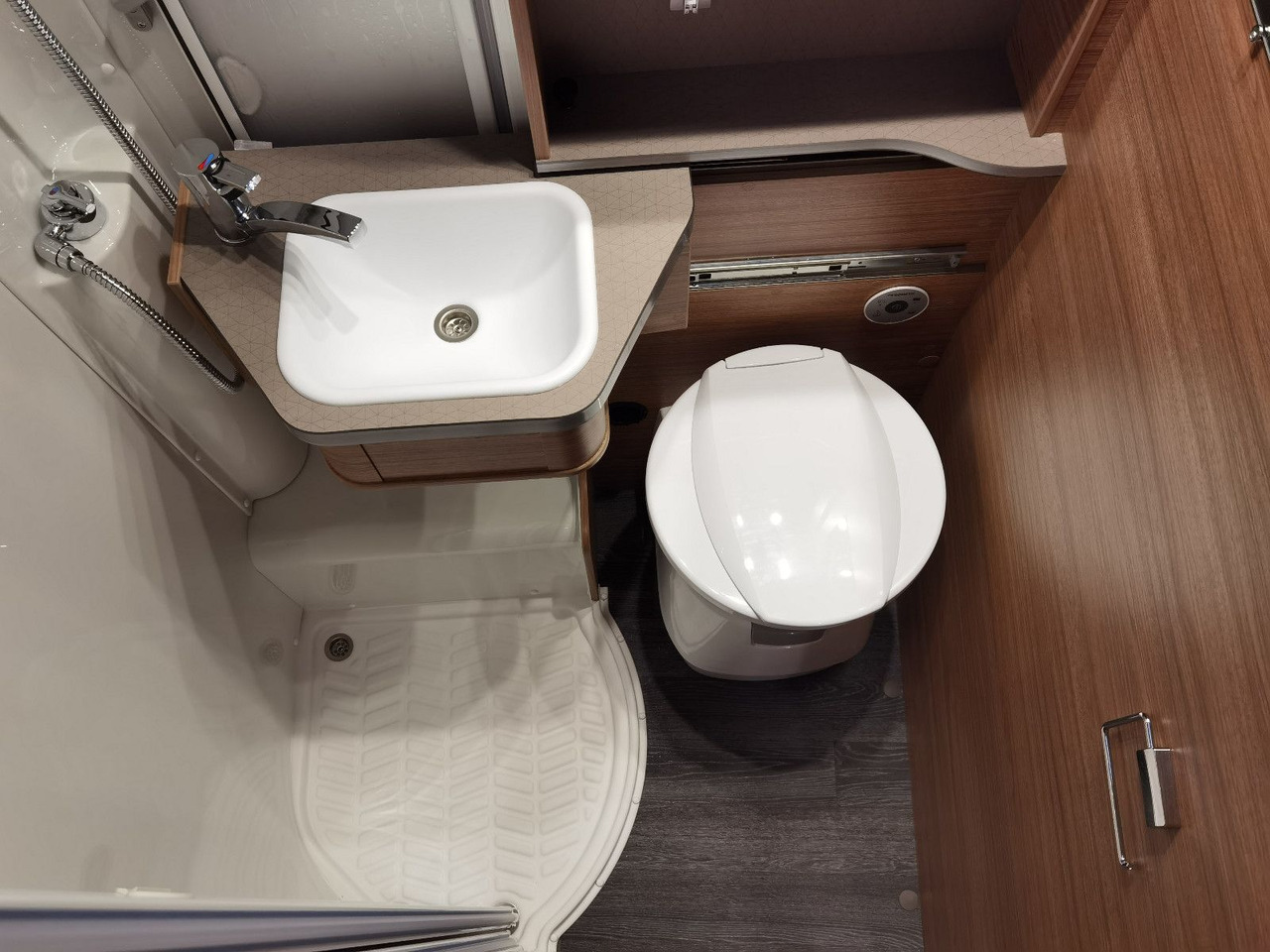 Ημιενιαίο αυτοκινούμενο Weinsberg CARACOMPACT 640 MEG EDITION-PEPPER / EINZELBETTE: φωτογραφία 19