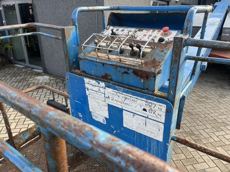 Aichi SR18A telescoop hoogwerker ISUZU diesel rubber pads 2007 AICHI - Τηλεσκοπικό ανυψωτικό: φωτογραφία 2 Aichi SR18A telescoop hoogwerker ISUZU diesel rubber pads 2007 AICHI - Τηλεσκοπικό ανυψωτικό: φωτογραφία 2