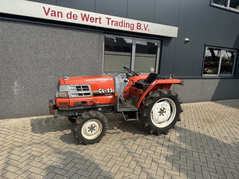 Kubota mini tractor KUBOTA GL 23D 4x4 powershift hefinrichting DIESEL - Μικρό τρακτέρ: φωτογραφία 3 Kubota mini tractor KUBOTA GL 23D 4x4 powershift hefinrichting DIESEL - Μικρό τρακτέρ: φωτογραφία 3