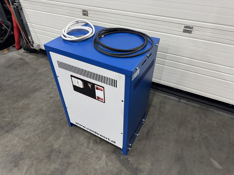 VEB Heftruck Accu lader / Forklift Charger New 48V / 80V More in stock. - Ανυψωτικό μηχάνημα: φωτογραφία 2 VEB Heftruck Accu lader / Forklift Charger New 48V / 80V More in stock. - Ανυψωτικό μηχάνημα: φωτογραφία 2