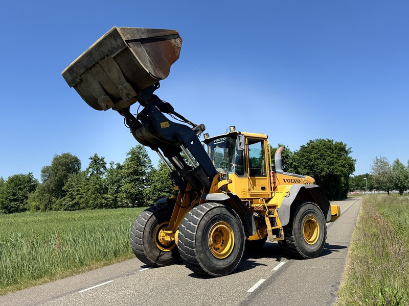 Volvo L110E - Ελαστιχοφόρος φορτωτής: φωτογραφία 4 Volvo L110E - Ελαστιχοφόρος φορτωτής: φωτογραφία 4