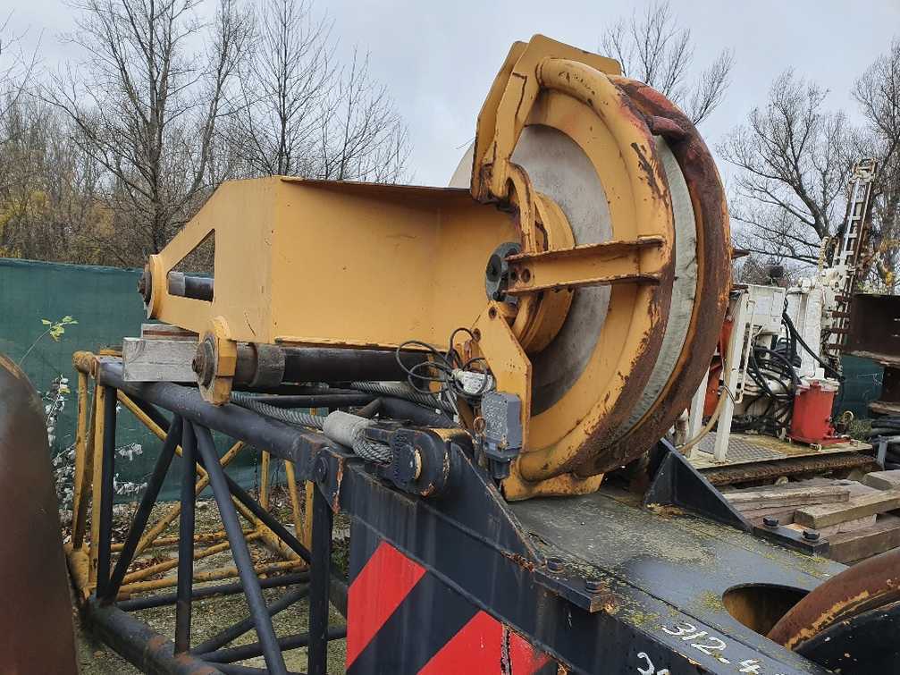 Ερπυστριοφόρος γερανός Liebherr: φωτογραφία 7