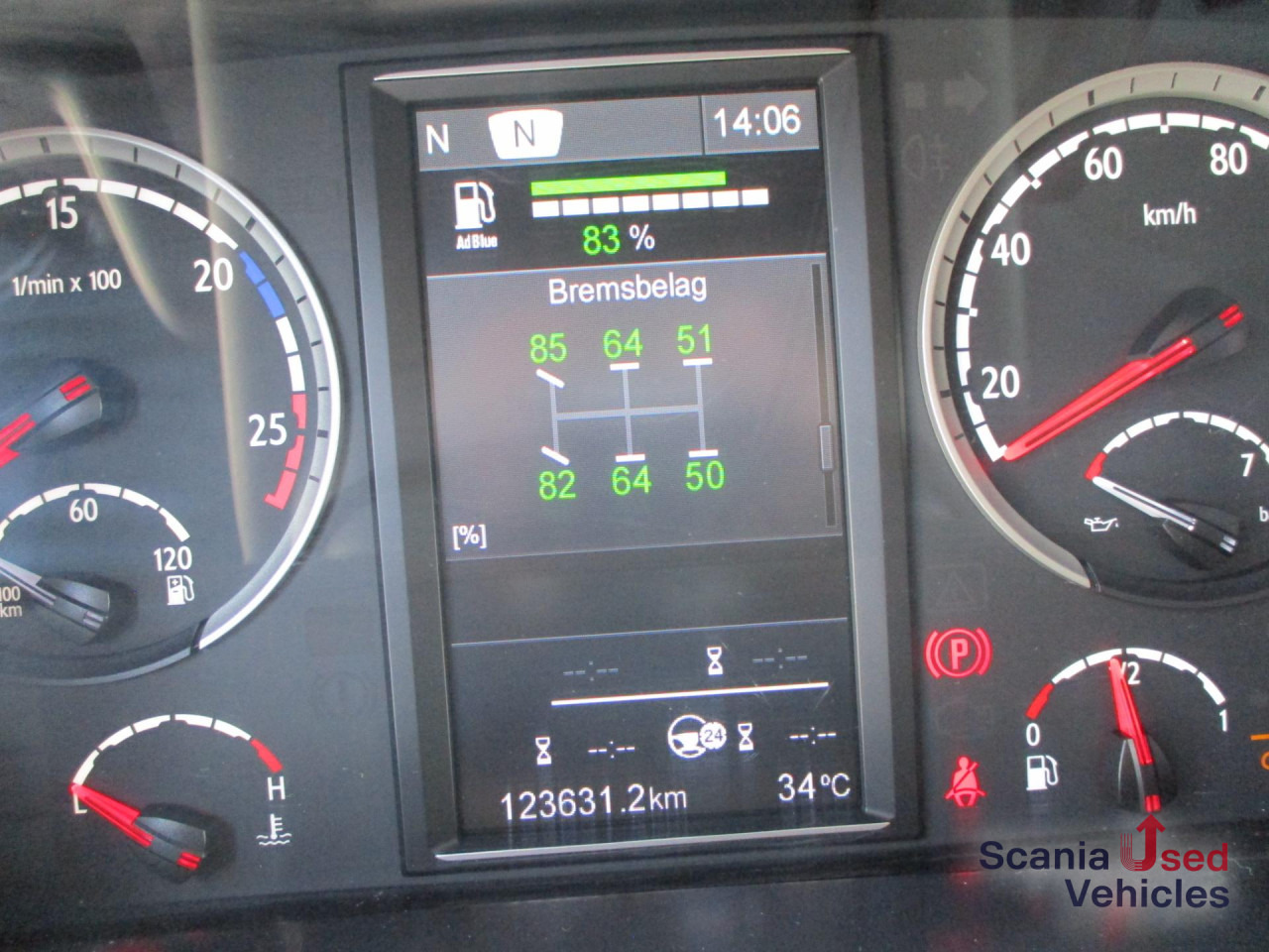 SCANIA P 320 DB6x2*4MLB EWERS Getränkeaufbau, 2 x AHK - Φορτηγό για τη μεταφορά ποτών: φωτογραφία 4 SCANIA P 320 DB6x2*4MLB EWERS Getränkeaufbau, 2 x AHK - Φορτηγό για τη μεταφορά ποτών: φωτογραφία 4