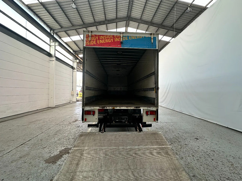 MAN TGS 26.360 AIRCO / 6x2 - Φορτηγό κόφα: φωτογραφία 5 MAN TGS 26.360 AIRCO / 6x2 - Φορτηγό κόφα: φωτογραφία 5