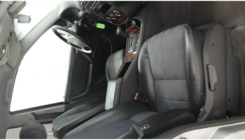 SUV Mercedes-Benz M-Klasse ML 270 CDI 4x4: φωτογραφία 9