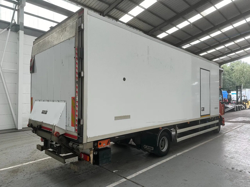 Renault D 12 220 / 264728 km - Φορτηγό ψυγείο: φωτογραφία 5 Renault D 12 220 / 264728 km - Φορτηγό ψυγείο: φωτογραφία 5
