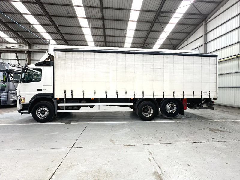 Volvo FM 330 / Essieu relevable et directionnel / Steerable lift axle / Lift as en stuuras - Φορτηγό μουσαμάς: φωτογραφία 2 Volvo FM 330 / Essieu relevable et directionnel / Steerable lift axle / Lift as en stuuras - Φορτηγό μουσαμάς: φωτογραφία 2