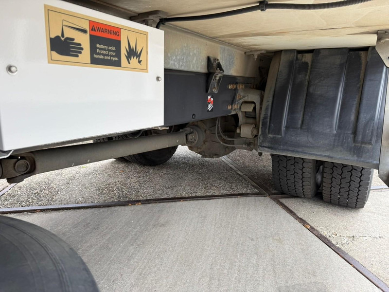 Φορτηγό ψυγείο Renault D210.14 Frigobox Multitemp + Taillift THERMO KING T800R: φωτογραφία 13