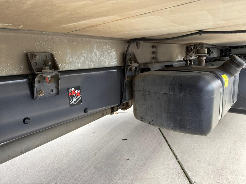Φορτηγό ψυγείο Renault D210.14 Frigobox Multitemp + Taillift THERMO KING T800R: φωτογραφία 11