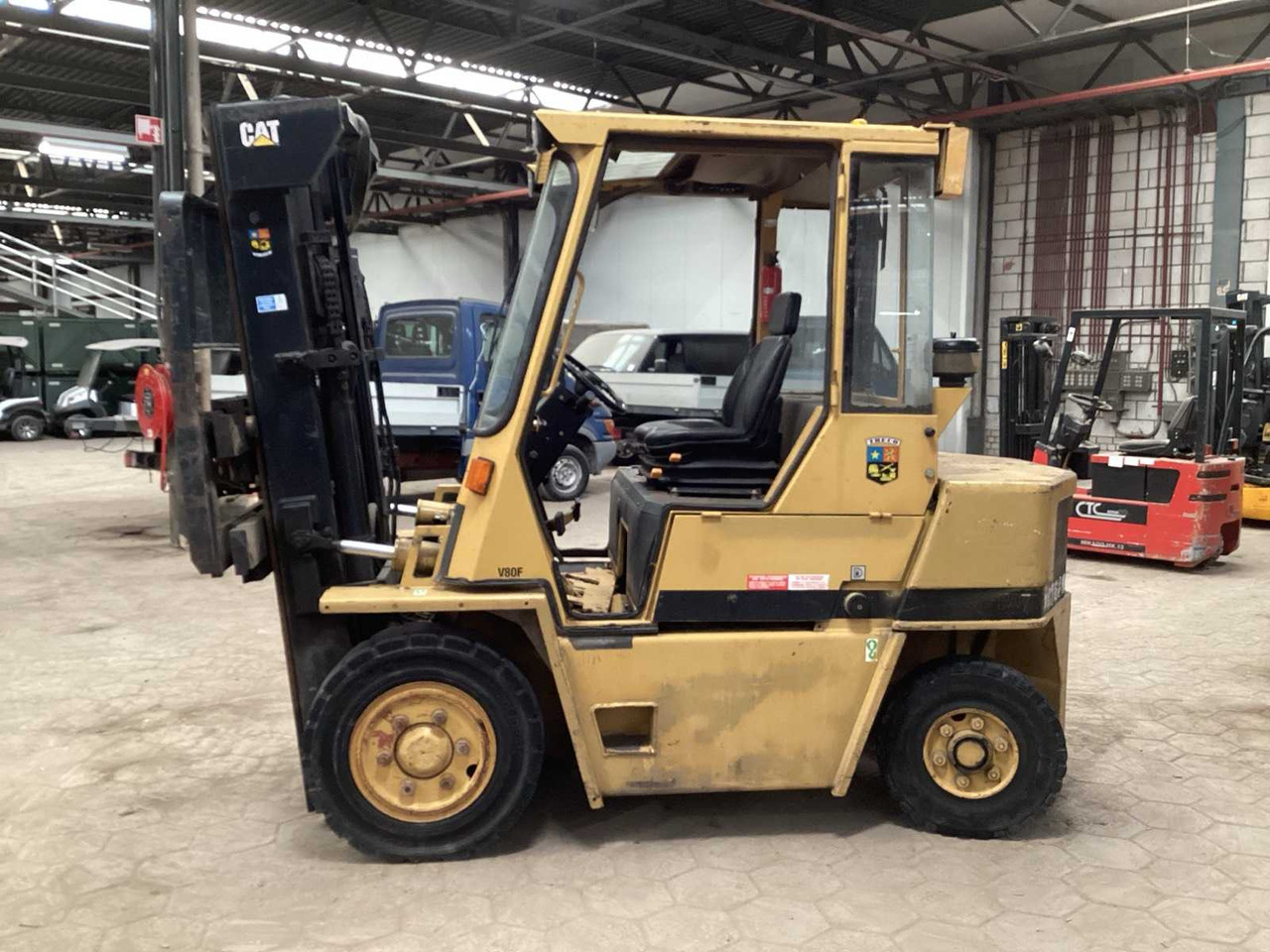 1992 CATERPILLAR V80 F FORKLIFT - Περονοφόρο όχημα: φωτογραφία 5 1992 CATERPILLAR V80 F FORKLIFT - Περονοφόρο όχημα: φωτογραφία 5