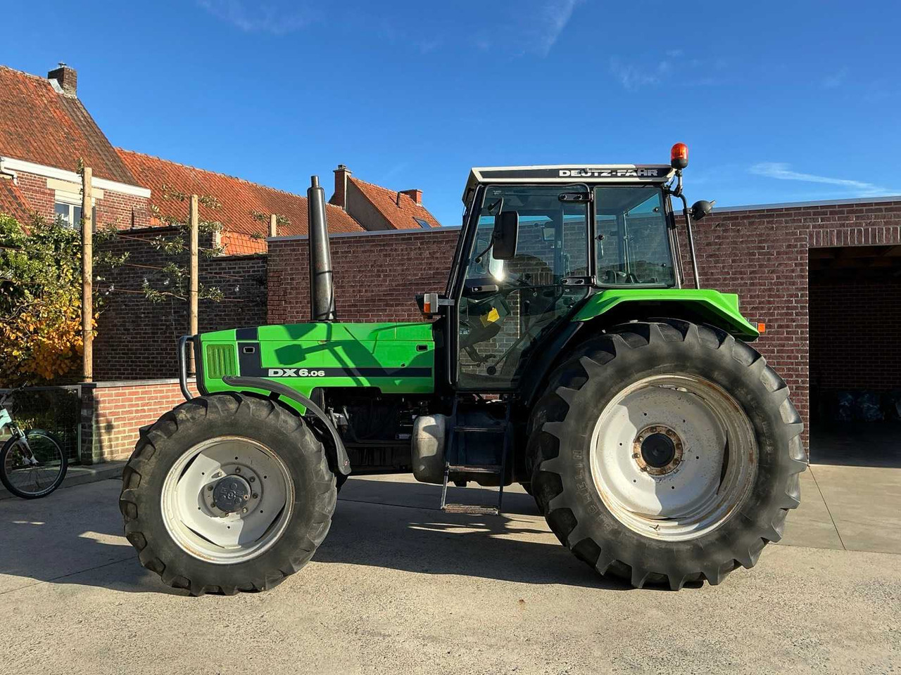 1993 DEUTZ-FAHR DX6.06 ALL-WHEEL DRIVE FARM TRACTOR - Τρακτέρ: φωτογραφία 2 1993 DEUTZ-FAHR DX6.06 ALL-WHEEL DRIVE FARM TRACTOR - Τρακτέρ: φωτογραφία 2