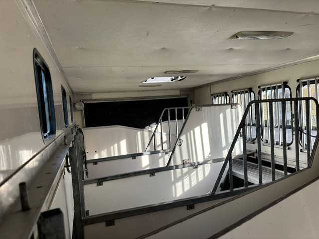 Φορτηγό 1993 VOLVO FL 612 TRUCK HORSE TRAILER: φωτογραφία 11 Φορτηγό 1993 VOLVO FL 612 TRUCK HORSE TRAILER: φωτογραφία 11