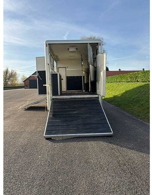 Φορτηγό 1993 VOLVO FL 612 TRUCK HORSE TRAILER: φωτογραφία 6 Φορτηγό 1993 VOLVO FL 612 TRUCK HORSE TRAILER: φωτογραφία 6