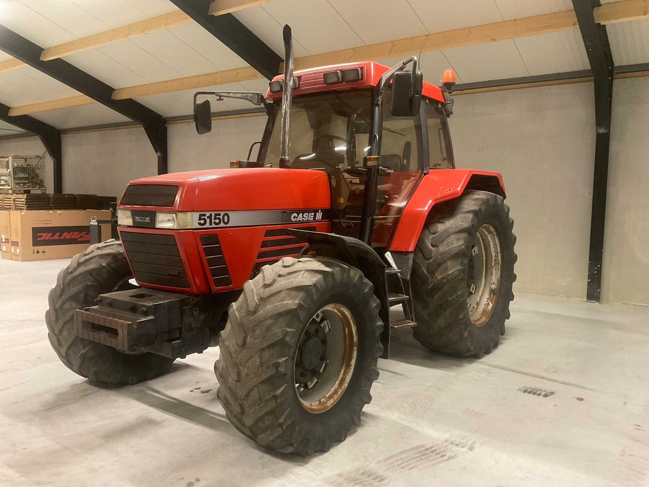 1995 CASE IH MAXXUM 5150 PLUS ALL-WHEEL DRIVE FARM TRACTOR - Τρακτέρ: φωτογραφία 1 1995 CASE IH MAXXUM 5150 PLUS ALL-WHEEL DRIVE FARM TRACTOR - Τρακτέρ: φωτογραφία 1