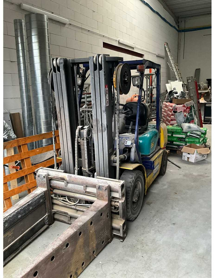 1999 KOMATSU FG25T12 FORKLIFT - Περονοφόρο όχημα: φωτογραφία 3 1999 KOMATSU FG25T12 FORKLIFT - Περονοφόρο όχημα: φωτογραφία 3