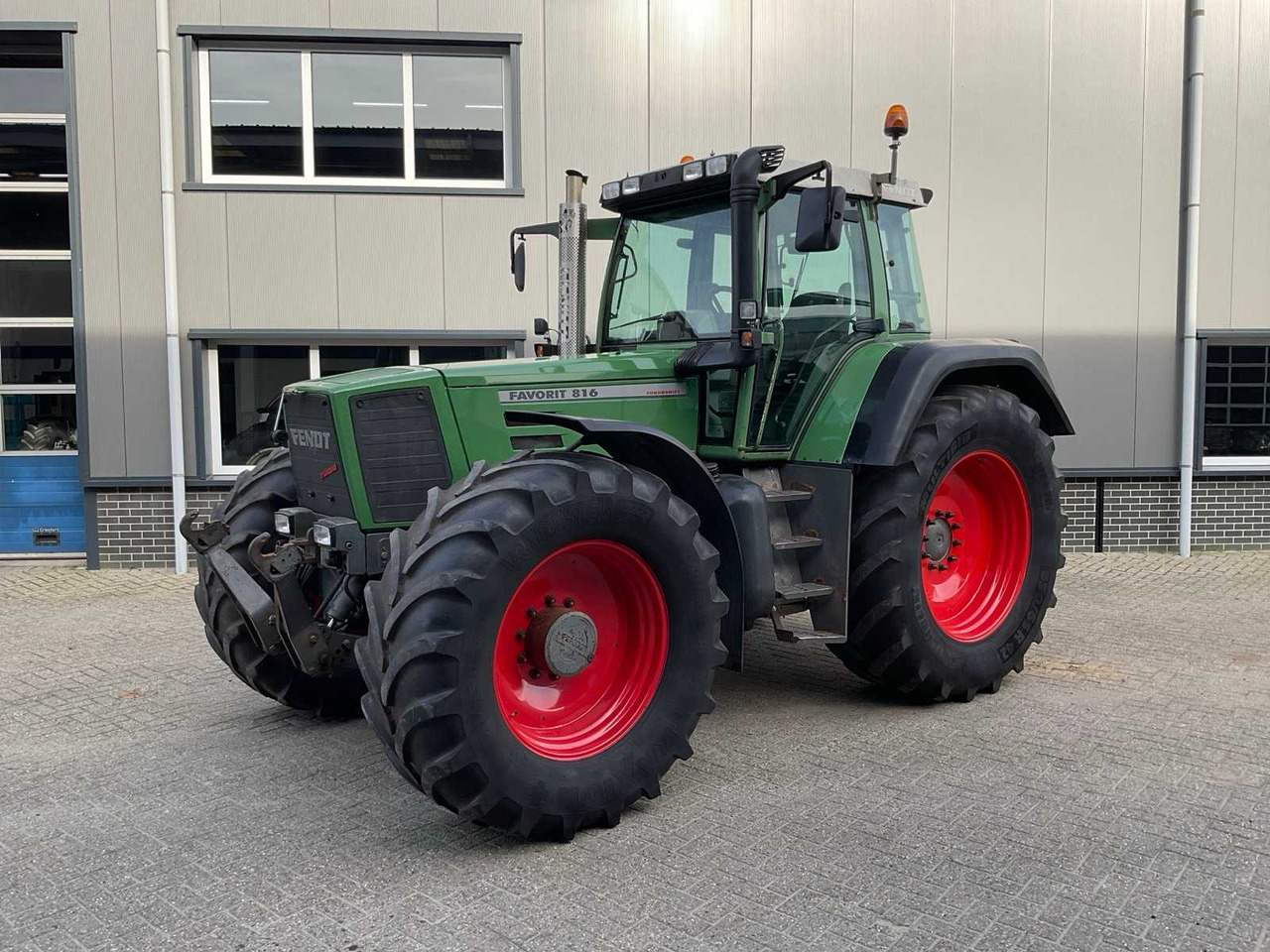 2000 FENDT FAVORIT 816 ALL-WHEEL DRIVE AGRICULTURAL TRACTOR - Τρακτέρ: φωτογραφία 1 2000 FENDT FAVORIT 816 ALL-WHEEL DRIVE AGRICULTURAL TRACTOR - Τρακτέρ: φωτογραφία 1