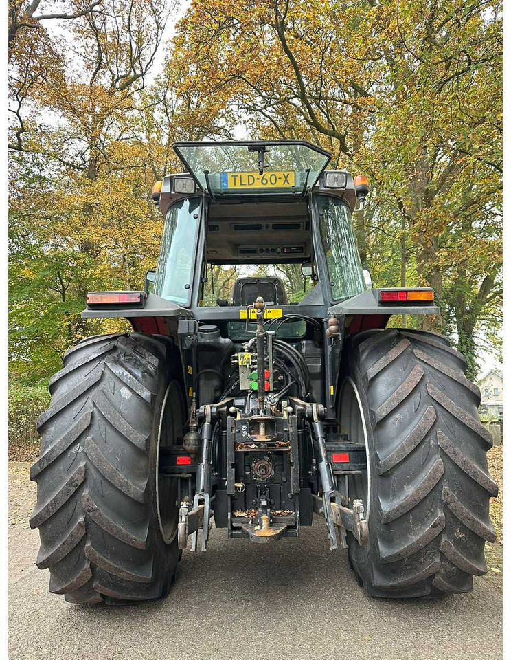 Τρακτέρ 2002 MASSEY FERGUSON 6255 FOUR WHEEL DRIVE FARM TRACTOR: φωτογραφία 9