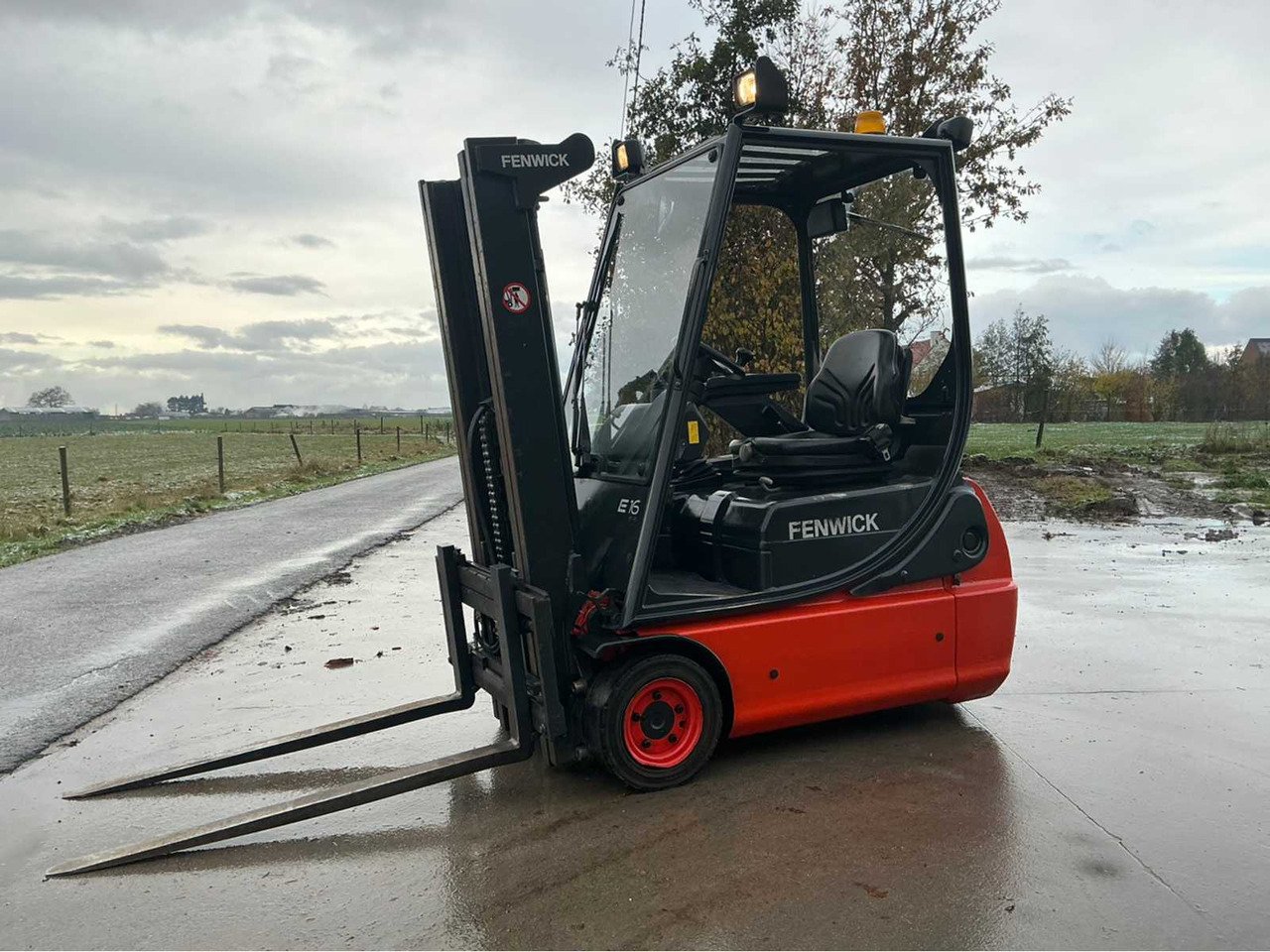 2005 LINDE-FENWICK E16C-02 FORKLIFT - Περονοφόρο όχημα: φωτογραφία 1 2005 LINDE-FENWICK E16C-02 FORKLIFT - Περονοφόρο όχημα: φωτογραφία 1