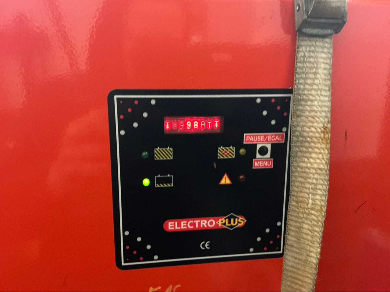 2005 LINDE-FENWICK E16C-02 FORKLIFT - Περονοφόρο όχημα: φωτογραφία 4 2005 LINDE-FENWICK E16C-02 FORKLIFT - Περονοφόρο όχημα: φωτογραφία 4