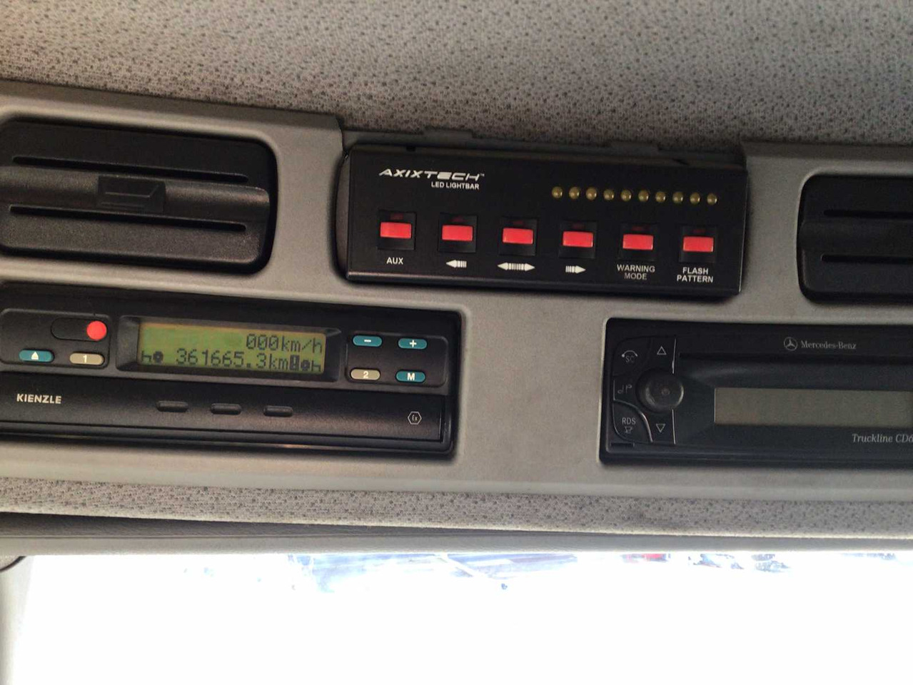 Φορτηγό 2005 MERCEDES-BENZ 915L TOW TRUCK: φωτογραφία 30 Φορτηγό 2005 MERCEDES-BENZ 915L TOW TRUCK: φωτογραφία 30