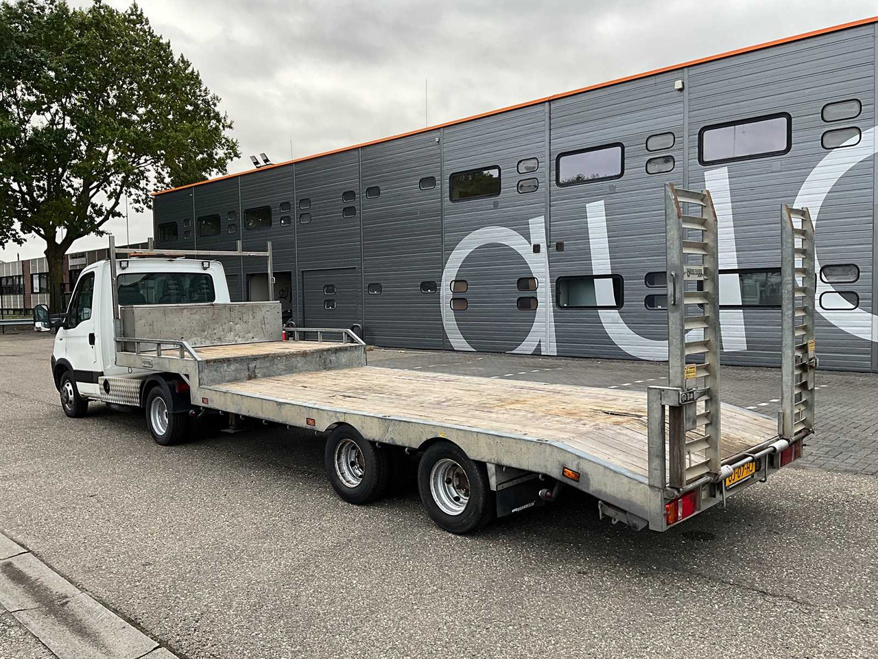 2006 IVECO DAILY 35C18 WITH VELDHUIZEN SEMI-TRAILER BE COMBINATION - Ελαφρύ επαγγελματικό: φωτογραφία 3 2006 IVECO DAILY 35C18 WITH VELDHUIZEN SEMI-TRAILER BE COMBINATION - Ελαφρύ επαγγελματικό: φωτογραφία 3