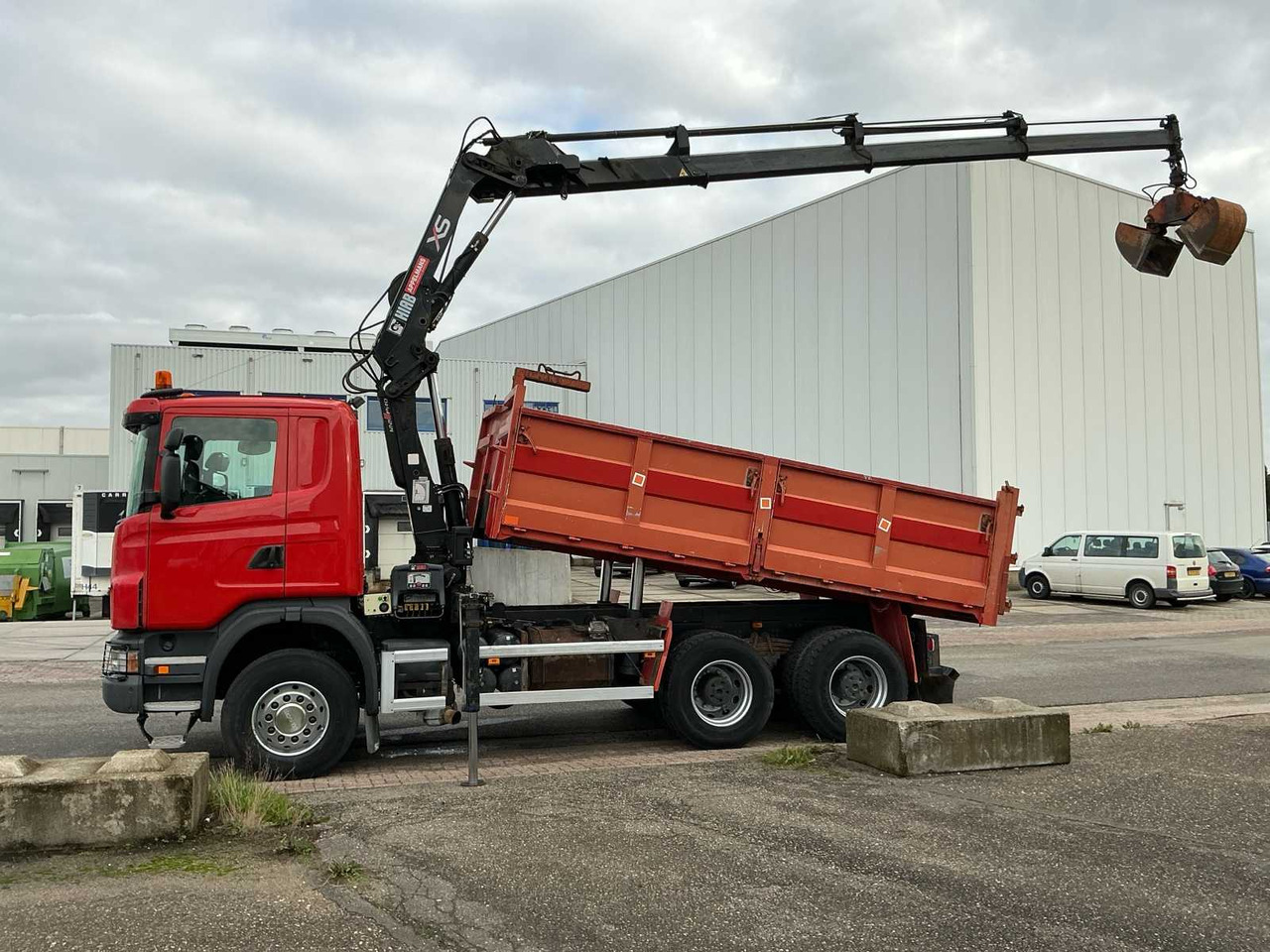 2009 SCANIA G420 TIPPER TRUCK WITH CRANE - Φορτηγό: φωτογραφία 2 2009 SCANIA G420 TIPPER TRUCK WITH CRANE - Φορτηγό: φωτογραφία 2