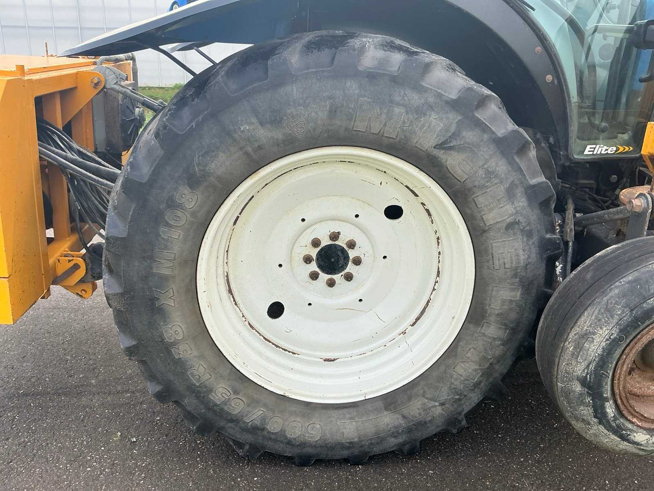 Τρακτέρ 2011 NEW HOLLAND T6070 FOUR WHEEL DRIVE FARM TRACTOR: φωτογραφία 19