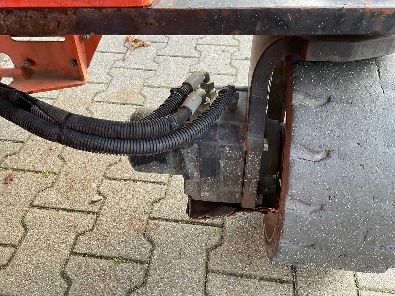 Πλατφόρμα εναέρια 2013 HOLLAND LIFT HL-11816 AERIAL PLATFORM: φωτογραφία 19