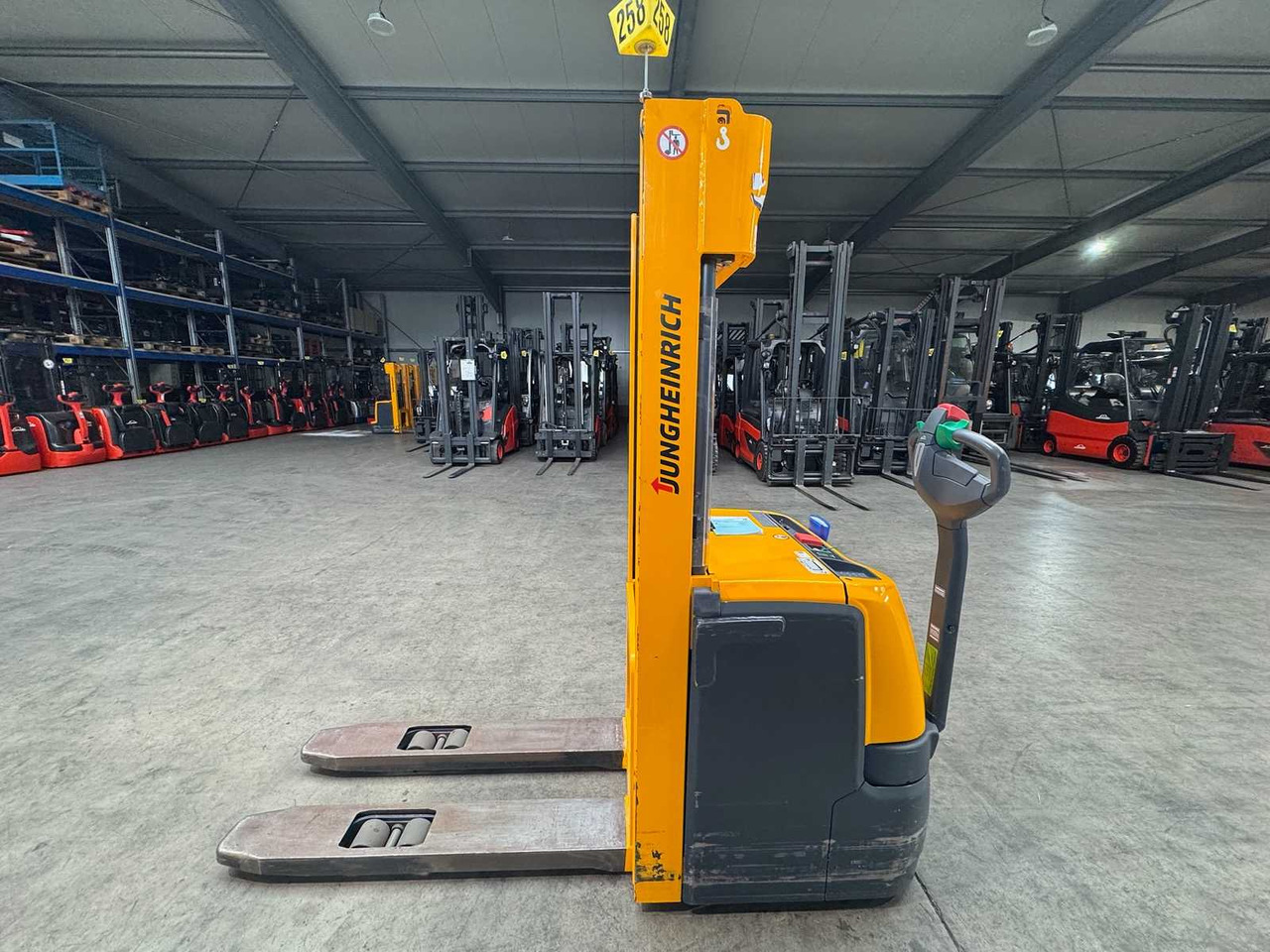 2015 JUNGHEINRICH EJC220 2,000KG STACKER PALLET TRUCK ANT FREE LIFT - Περονοφόρο όχημα: φωτογραφία 5 2015 JUNGHEINRICH EJC220 2,000KG STACKER PALLET TRUCK ANT FREE LIFT - Περονοφόρο όχημα: φωτογραφία 5