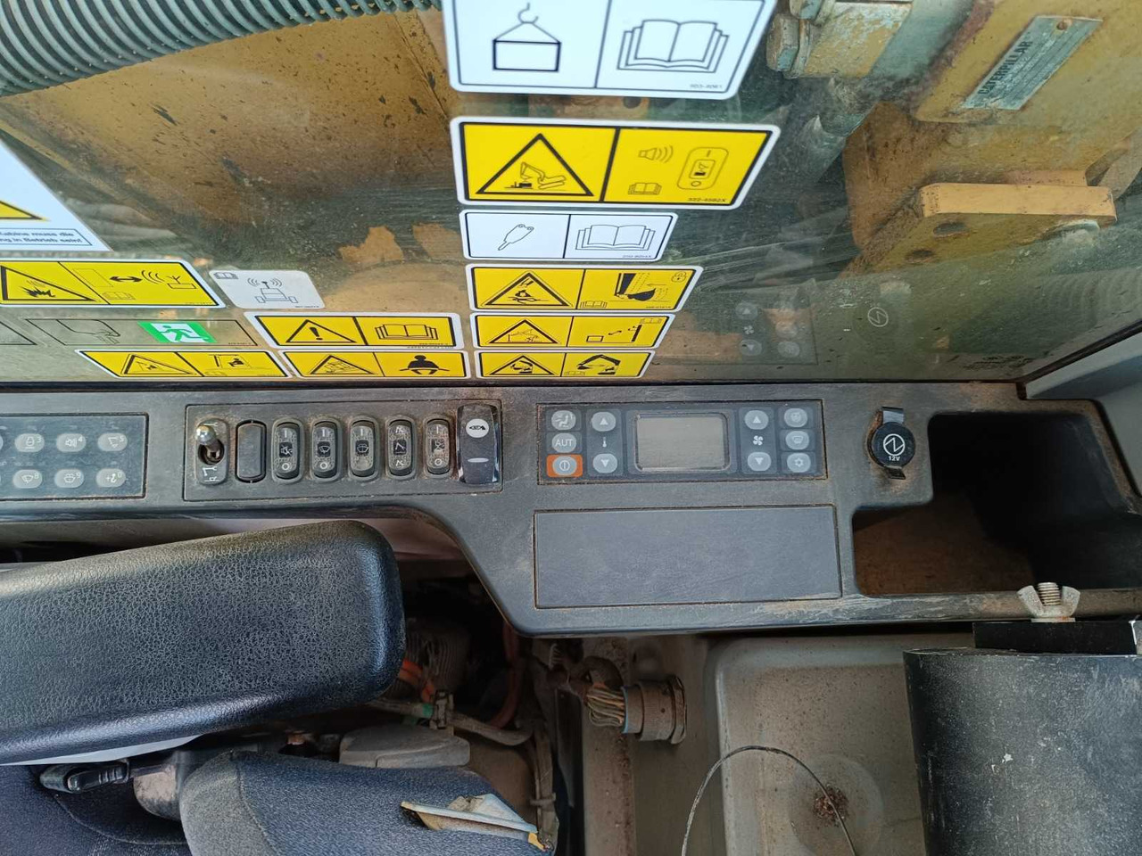 Εκσκαφέας 2017 CATERPILLAR 320FL TRACKED EXCAVATOR: φωτογραφία 22 Εκσκαφέας 2017 CATERPILLAR 320FL TRACKED EXCAVATOR: φωτογραφία 22