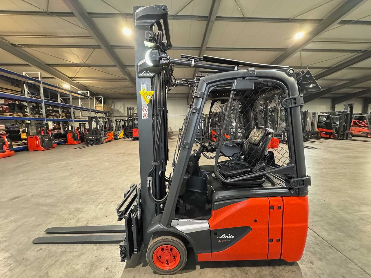 2020 SERVICE + UVV 09/2026 LINDE E14-02 EVO 1.400KG 3.+4. - Περονοφόρο όχημα: φωτογραφία 2 2020 SERVICE + UVV 09/2026 LINDE E14-02 EVO 1.400KG 3.+4. - Περονοφόρο όχημα: φωτογραφία 2