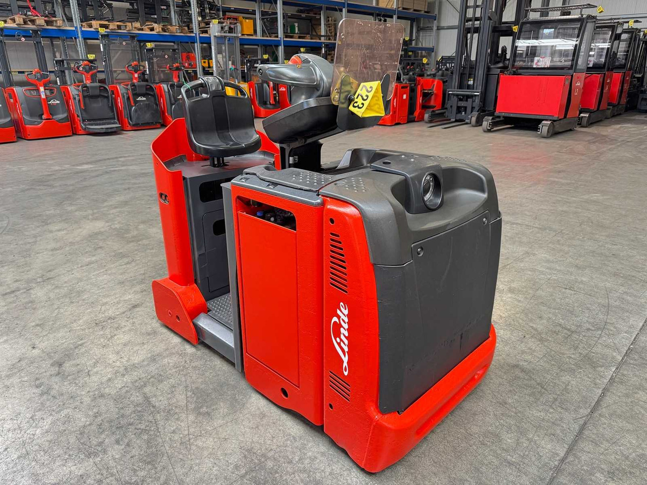 2023 SERVICE + UVV 06/2026 LINDE P50C 5.000KG TRACTOR TOWING VEHICLE TRACTOR 2.633 HOURS 500AH BATTERY - Περονοφόρο όχημα: φωτογραφία 1 2023 SERVICE + UVV 06/2026 LINDE P50C 5.000KG TRACTOR TOWING VEHICLE TRACTOR 2.633 HOURS 500AH BATTERY - Περονοφόρο όχημα: φωτογραφία 1