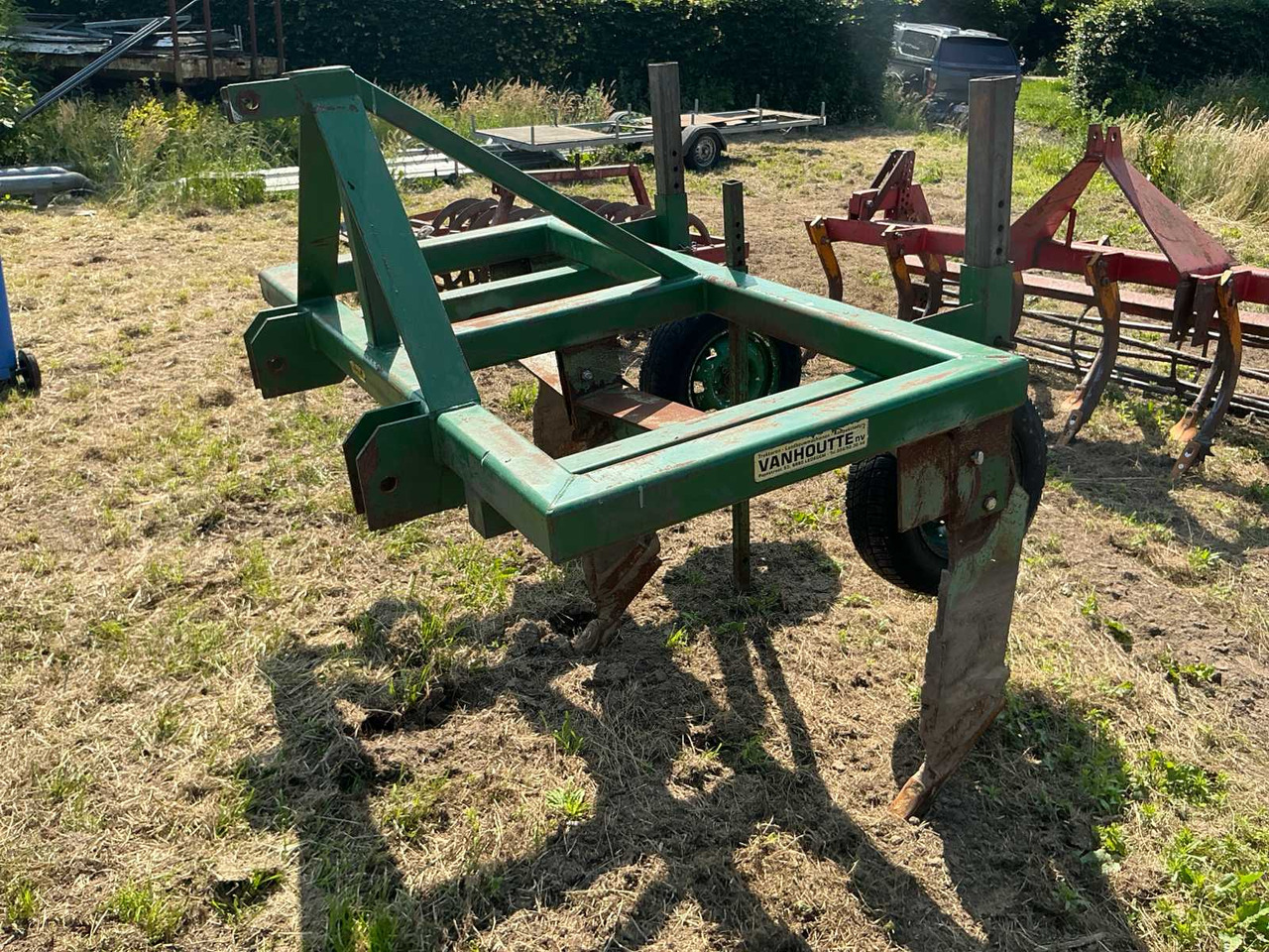 3-tooth subsoiler - Ρίπερ: φωτογραφία 1 3-tooth subsoiler - Ρίπερ: φωτογραφία 1