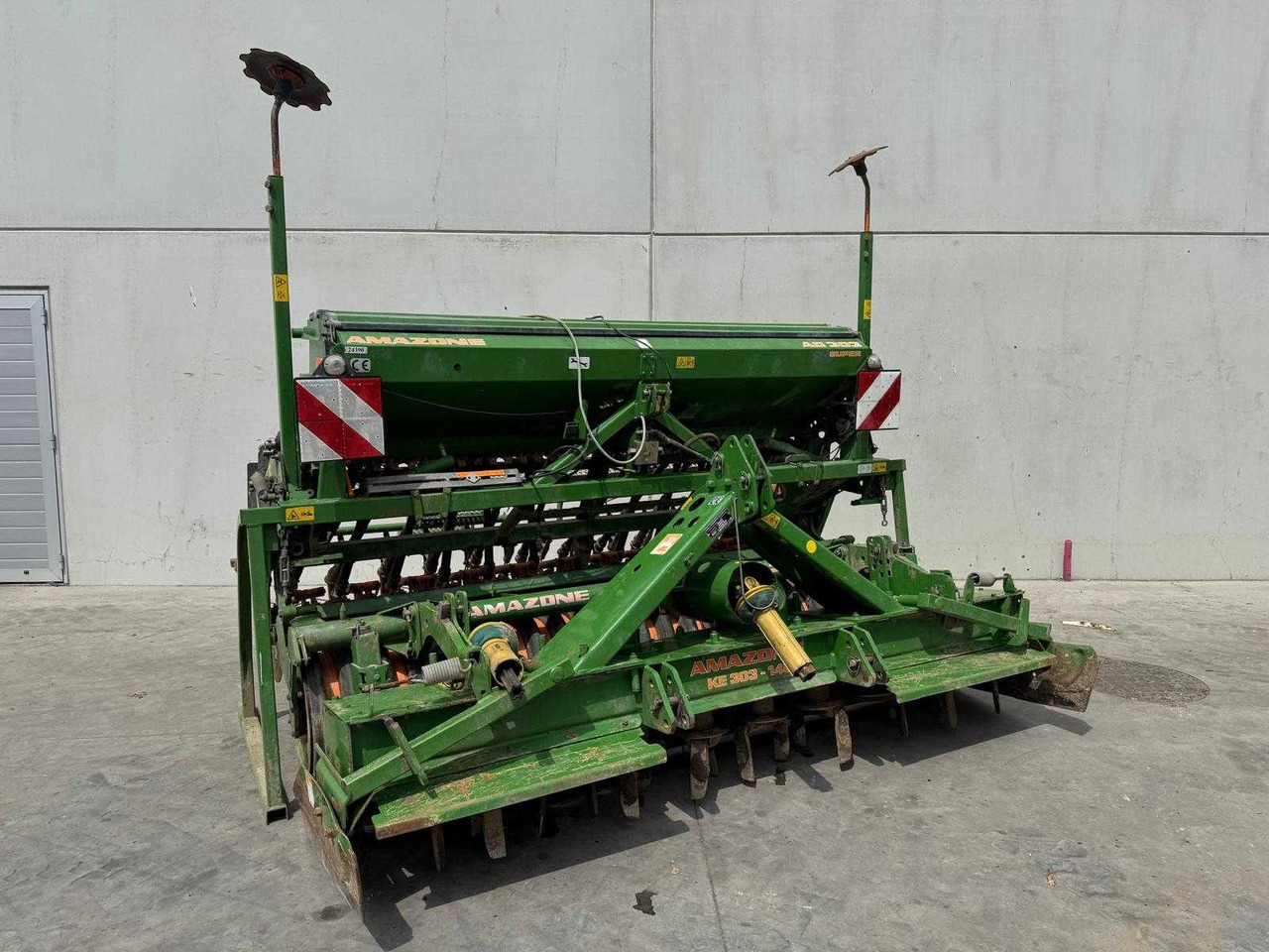 Amazone KE303-AD303 - Σπαρτική μηχανή ακριβείας: φωτογραφία 3 Amazone KE303-AD303 - Σπαρτική μηχανή ακριβείας: φωτογραφία 3