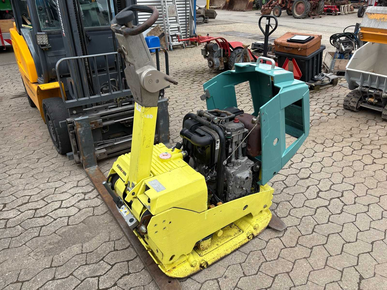 Ammann APH 6530 - Δονητική πλάκα: φωτογραφία 4 Ammann APH 6530 - Δονητική πλάκα: φωτογραφία 4