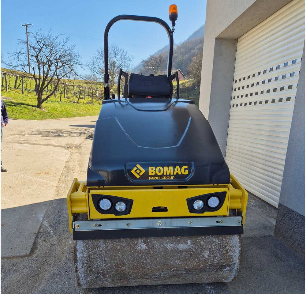 BOMAG BW 120 AD-5 - Ασφαλτικός οδοστρωτήρας: φωτογραφία 5 BOMAG BW 120 AD-5 - Ασφαλτικός οδοστρωτήρας: φωτογραφία 5