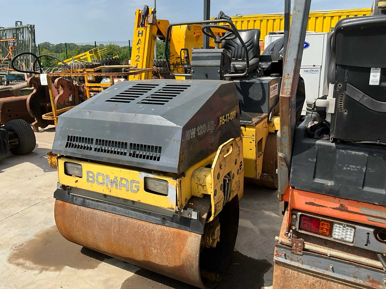 Bomag BW120 AD-3 - Ασφαλτικός οδοστρωτήρας: φωτογραφία 4 Bomag BW120 AD-3 - Ασφαλτικός οδοστρωτήρας: φωτογραφία 4