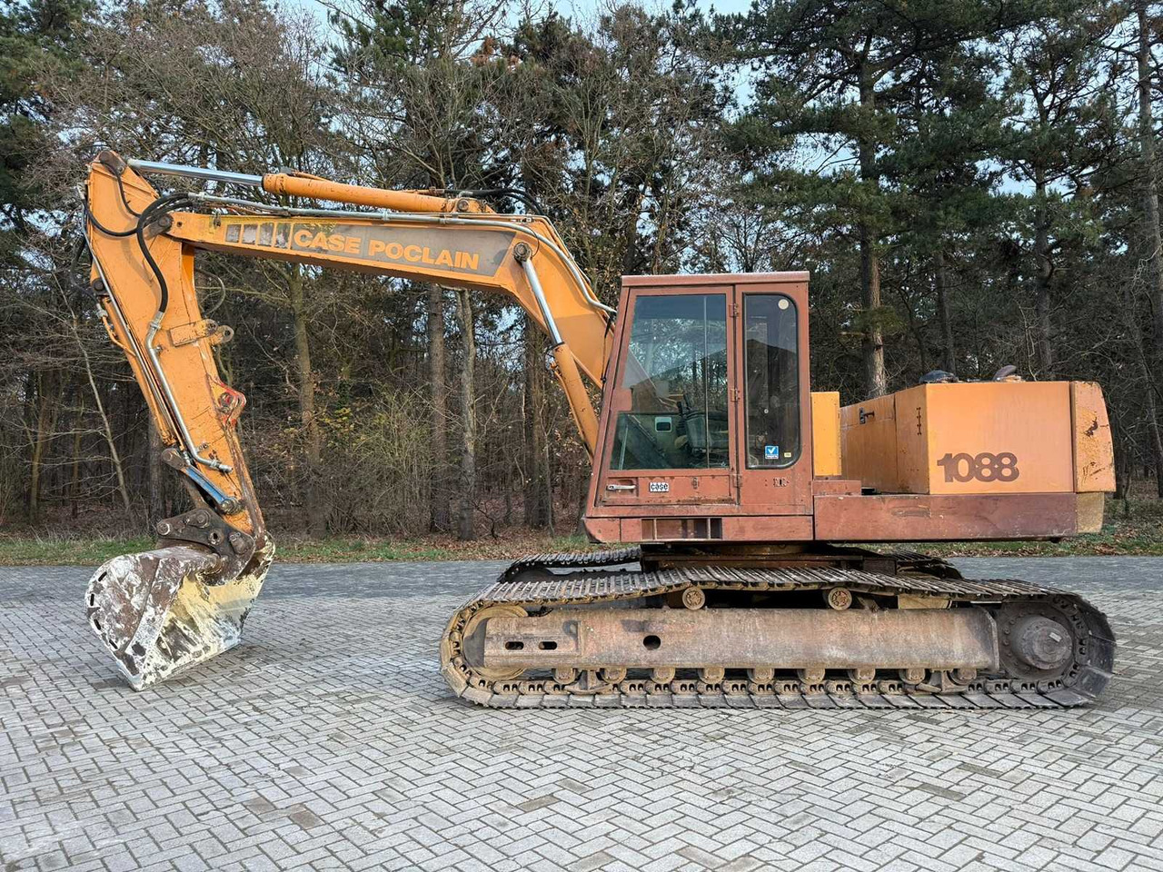 CASE - 1088 - TRACKED EXCAVATOR - Εκσκαφέας: φωτογραφία 1 CASE - 1088 - TRACKED EXCAVATOR - Εκσκαφέας: φωτογραφία 1