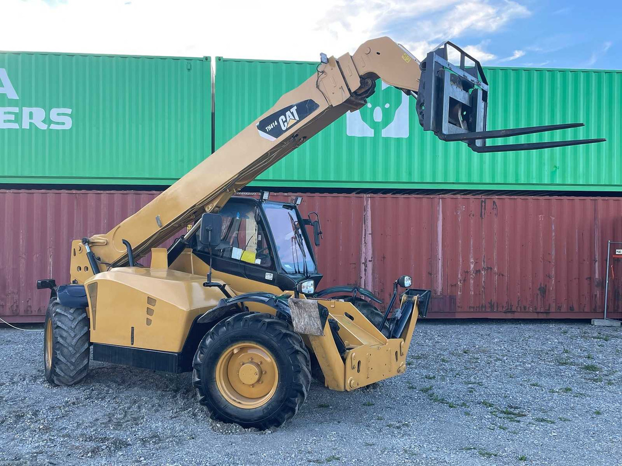 CATERPILLAR - TH414 - TELESCOPIC LOADER - 2013 - Ελαστιχοφόρος φορτωτής: φωτογραφία 3 CATERPILLAR - TH414 - TELESCOPIC LOADER - 2013 - Ελαστιχοφόρος φορτωτής: φωτογραφία 3